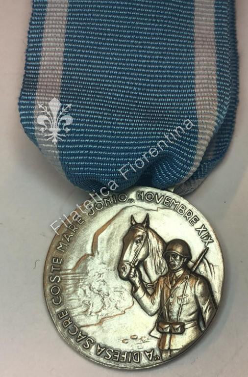 Medaglia del XIV Gruppo appiedato Cavalleggeri Guide con nastro - argento 800