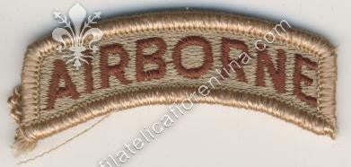 Scritta spalla "airborne" marrone e sabbia (bordo chiaro)