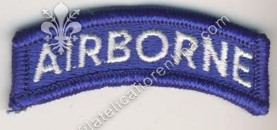 Scritta da spalla "AIRBORNE" bianco su blu