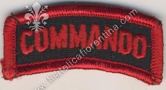 Scritta da spalla "commando" (rosso su nero)