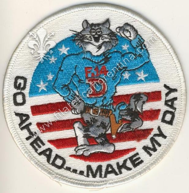 "Go ahead...make my day"  (dimensione standard 10 cm )