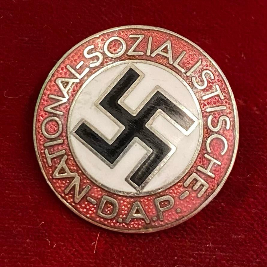 Distintivo del partito Partito Nazionalsocialista Tedesco dei Lavoratori (NSDAP)