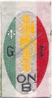 Distintivo in raso per Giovane Italiana - Opera Nazionale Balilla