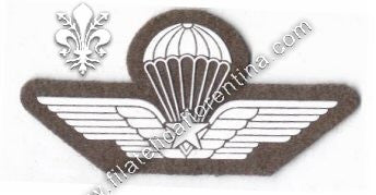 Brevetto militare di paracadutismo - in gomma bianco su grigio/verde